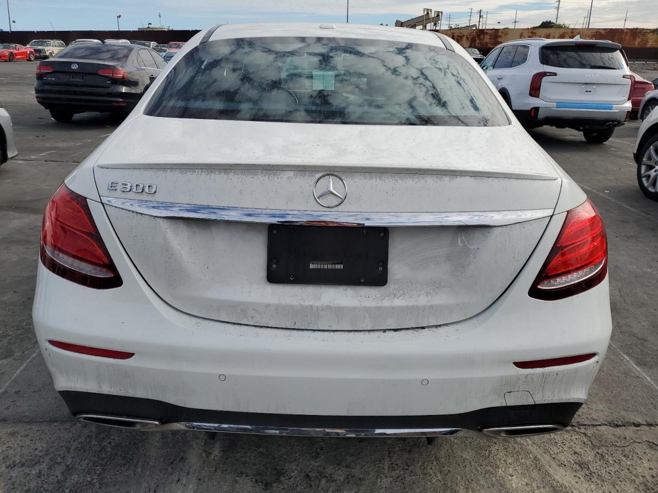 2017 MERCEDES-BENZ E-Class