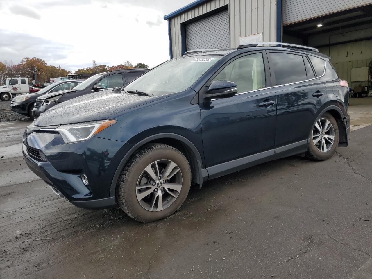 2017 TOYOTA RAV4