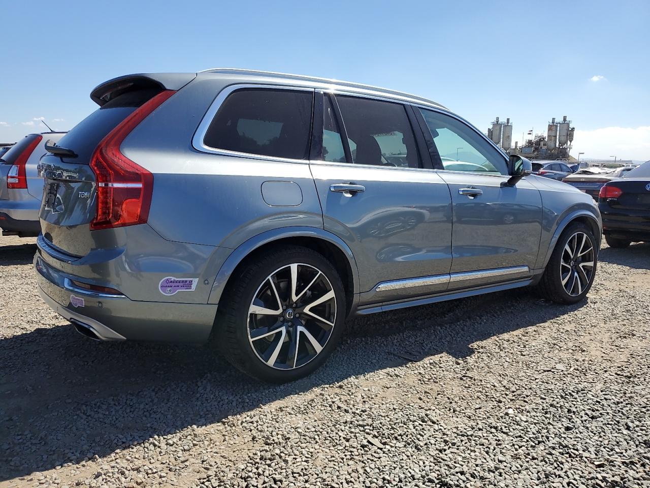 2019 VOLVO XC90
