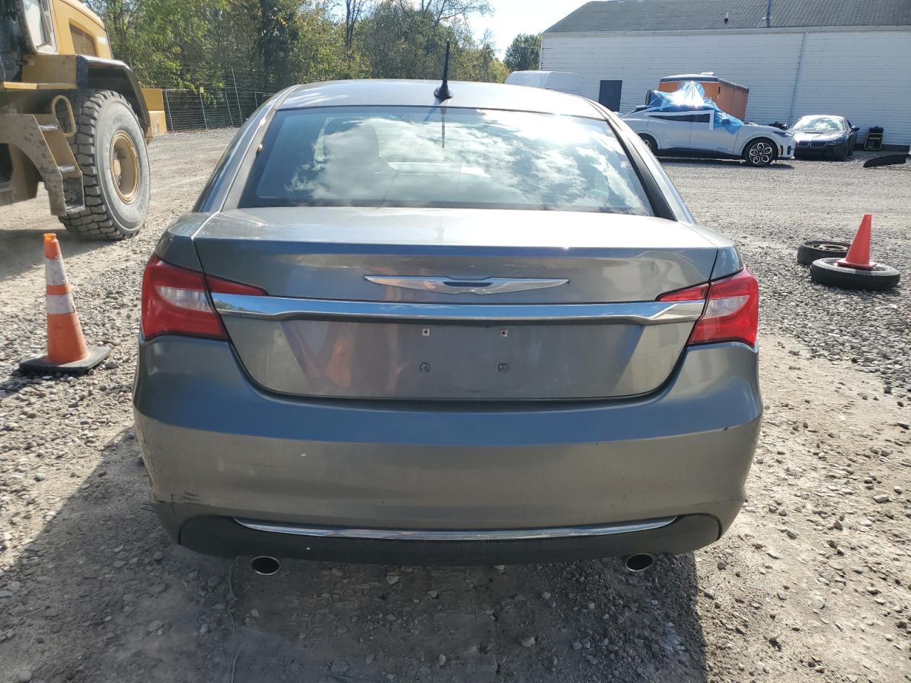2012 CHRYSLER 200