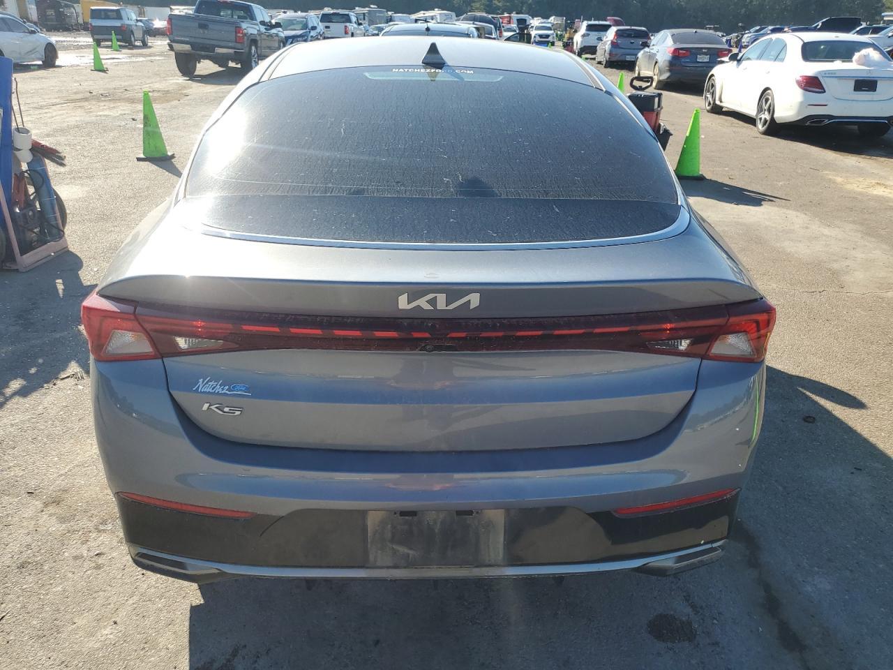 2022 KIA K5