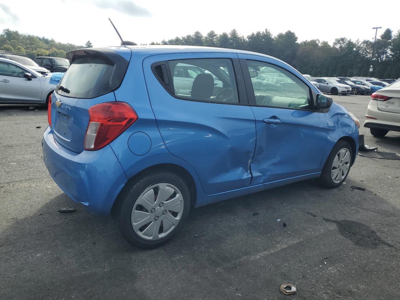2017 CHEVROLET Spark