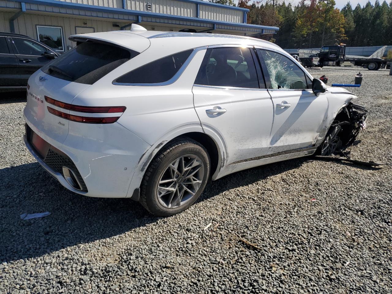 2022 GENESIS GV70