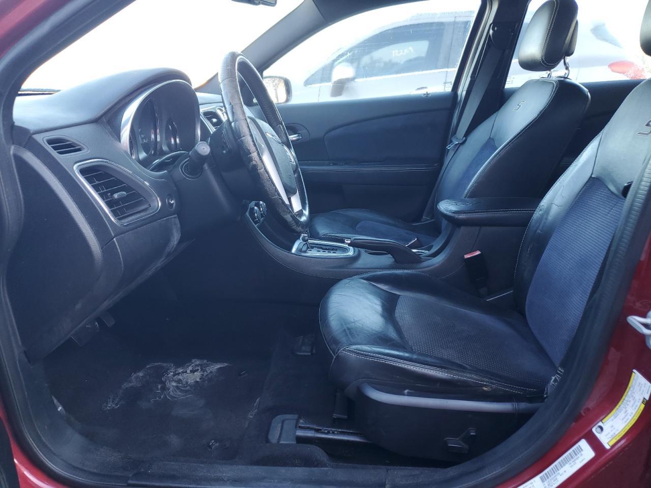 2013 CHRYSLER 200