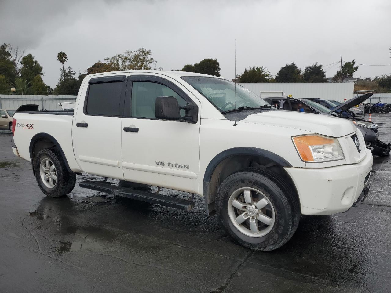2012 NISSAN Titan