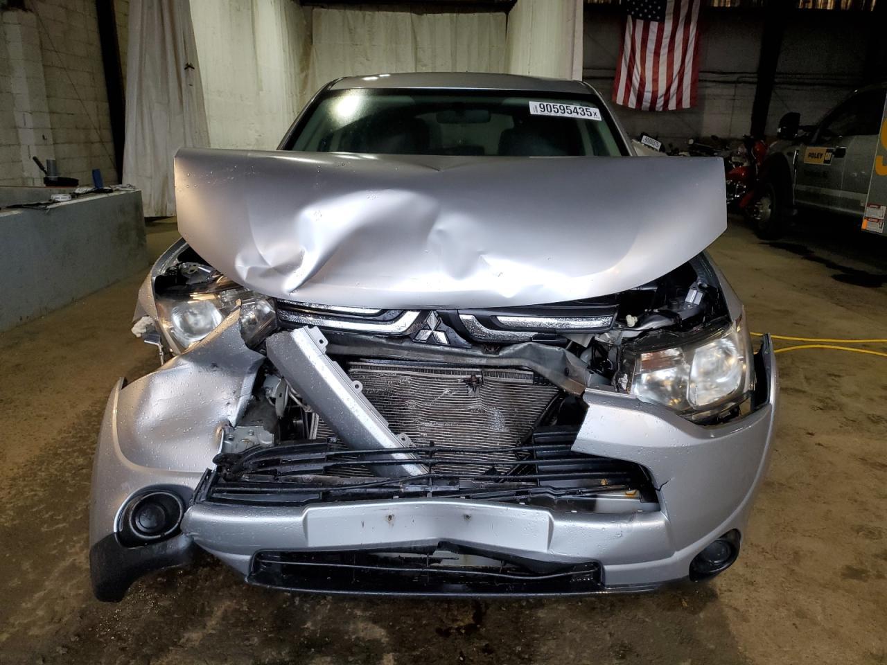 2014 MITSUBISHI outlander