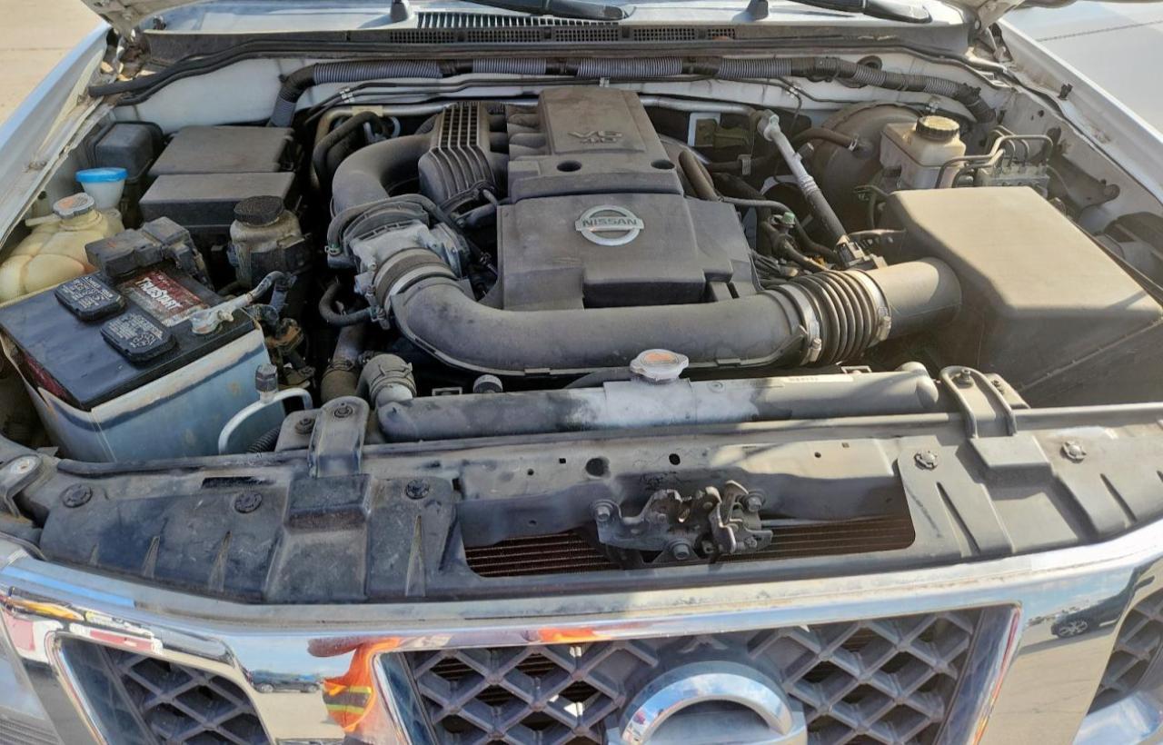 2012 NISSAN Frontier