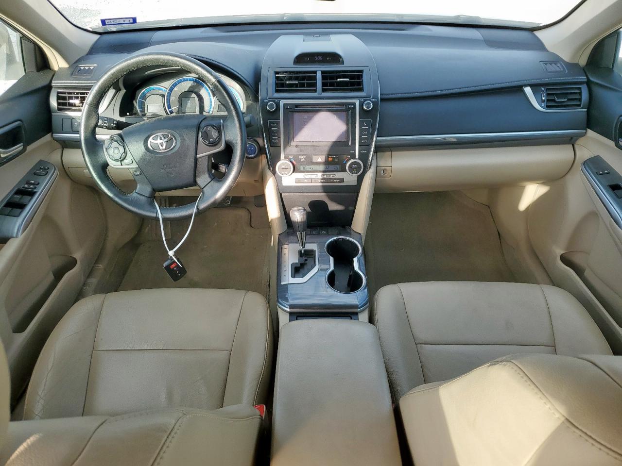 2014 TOYOTA CAMRY