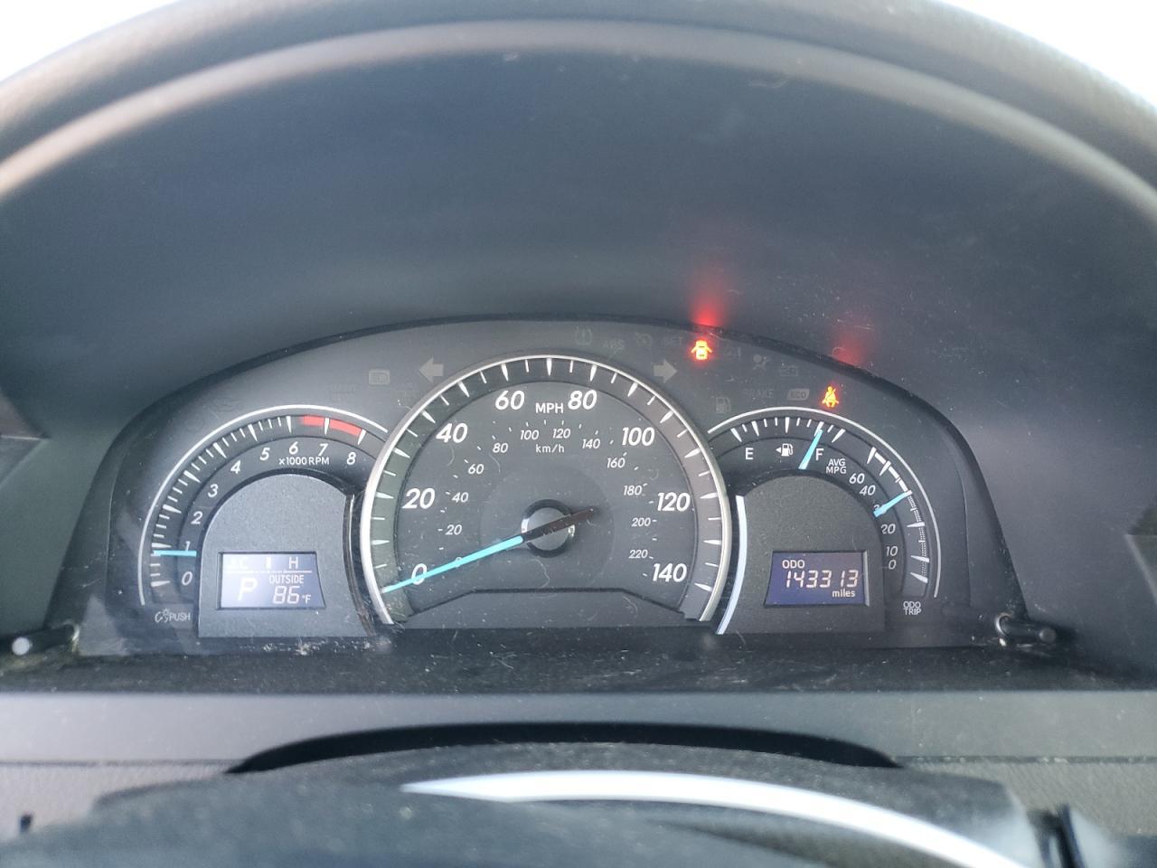 2014 TOYOTA CAMRY