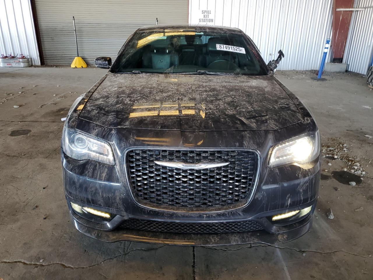 2018 CHRYSLER 300