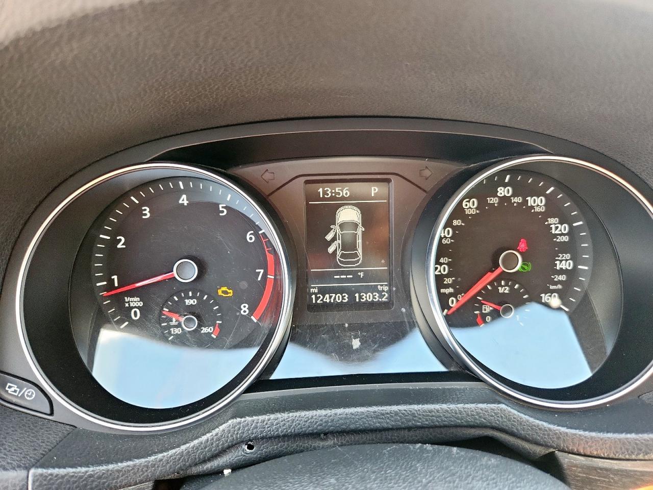 2016 VOLKSWAGEN Passat