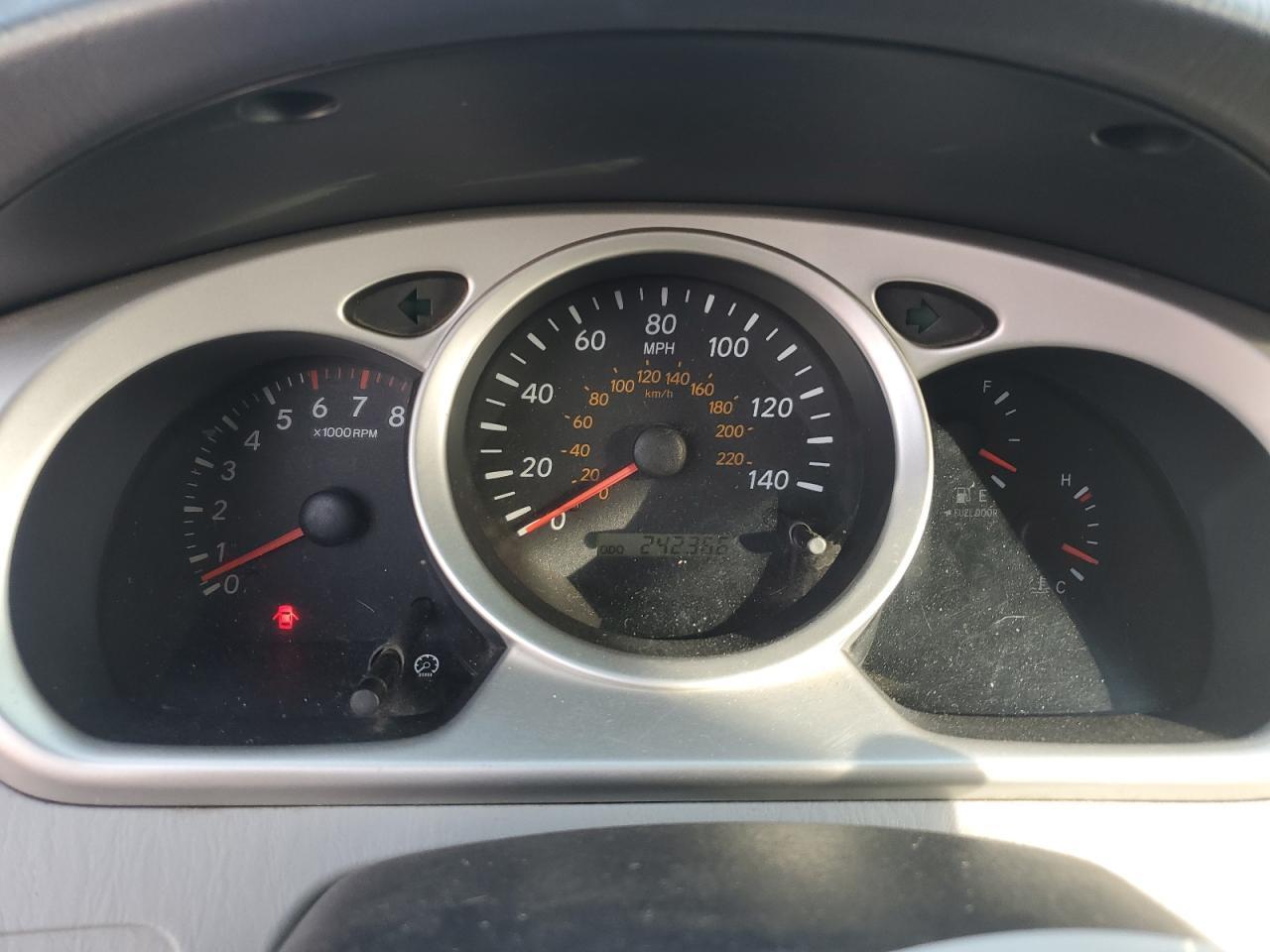 2005 TOYOTA HIGHLANDER