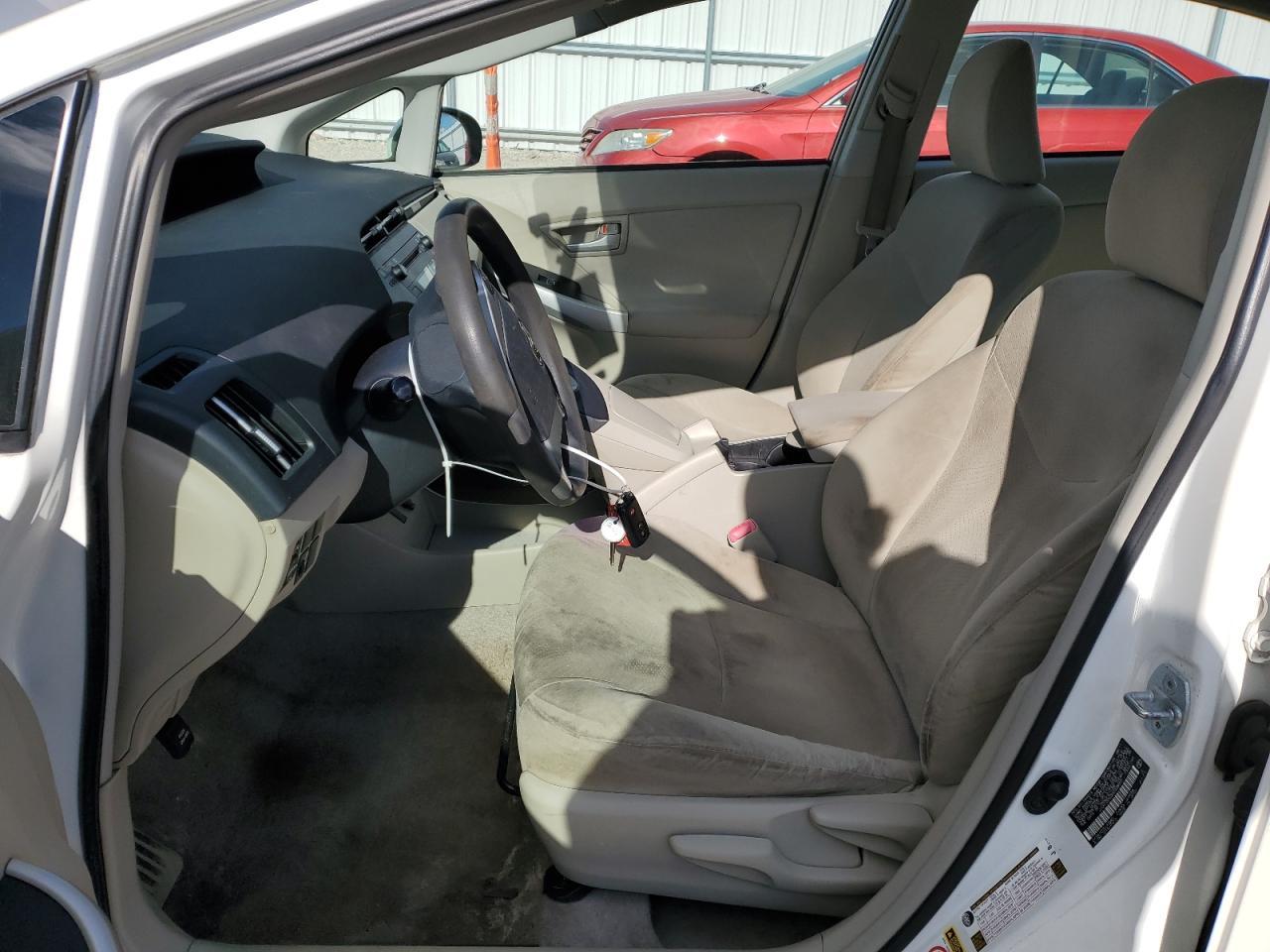 2011 TOYOTA PRIUS
