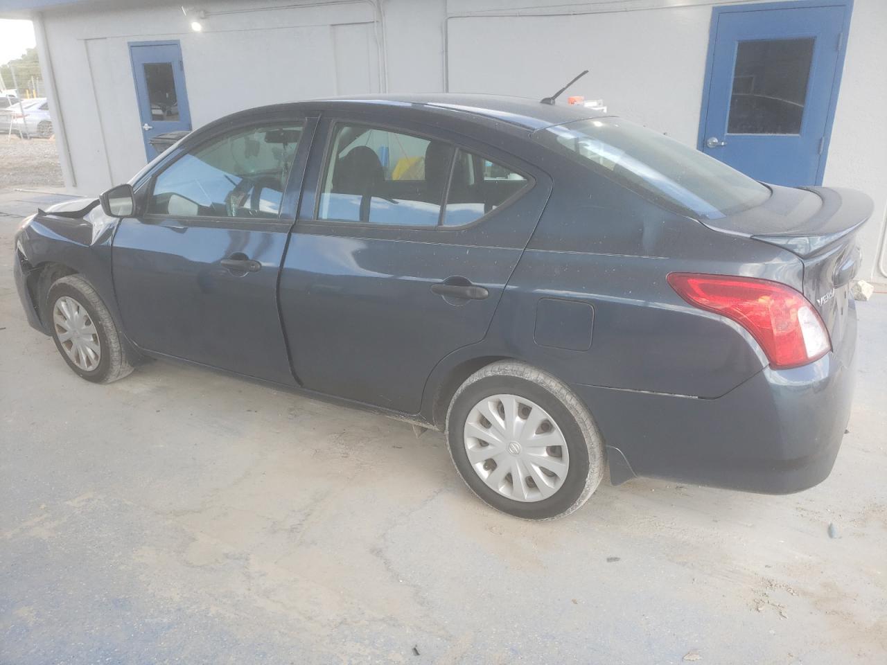 2017 NISSAN VERSA