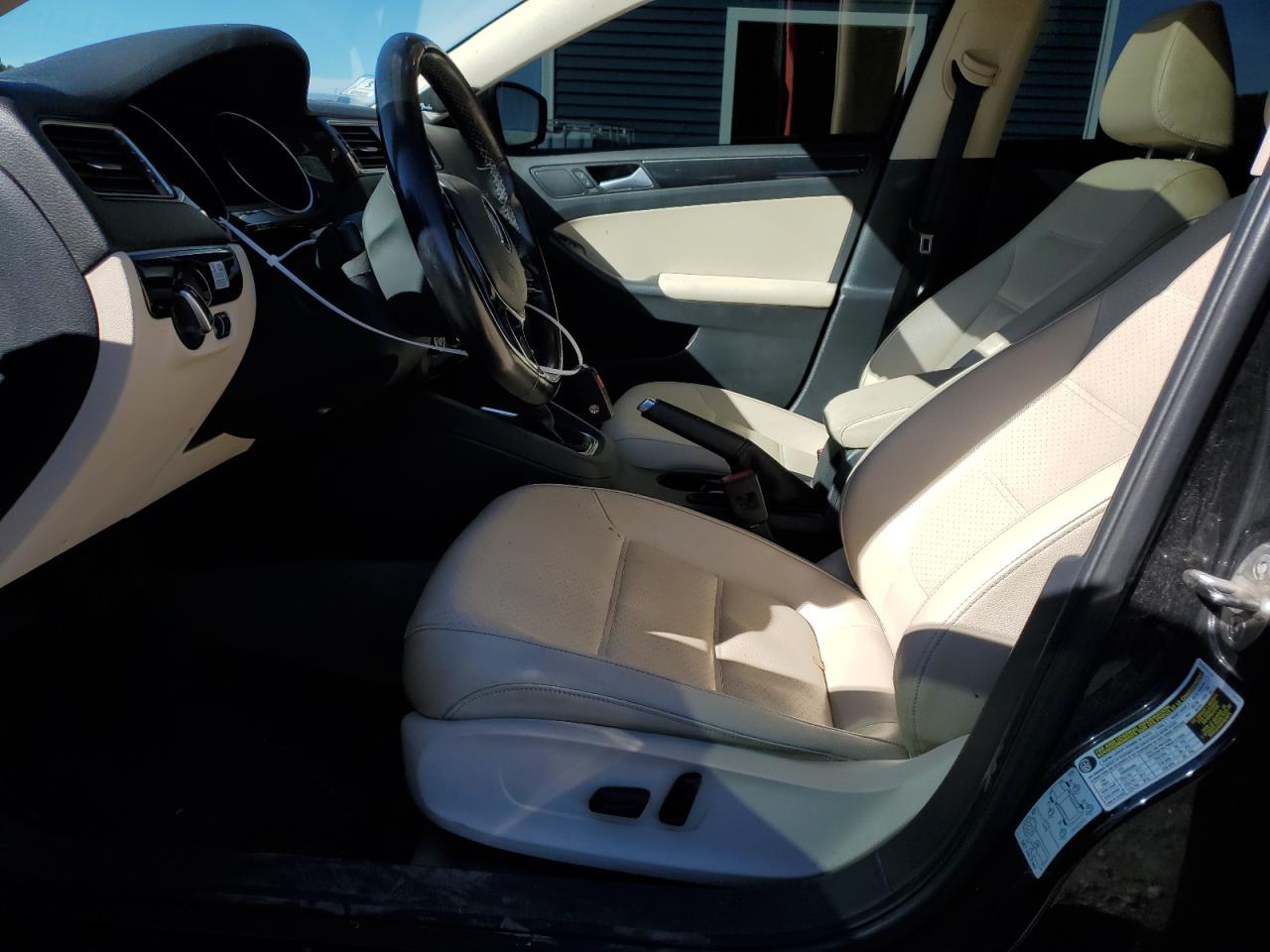 2015 VOLKSWAGEN JETTA