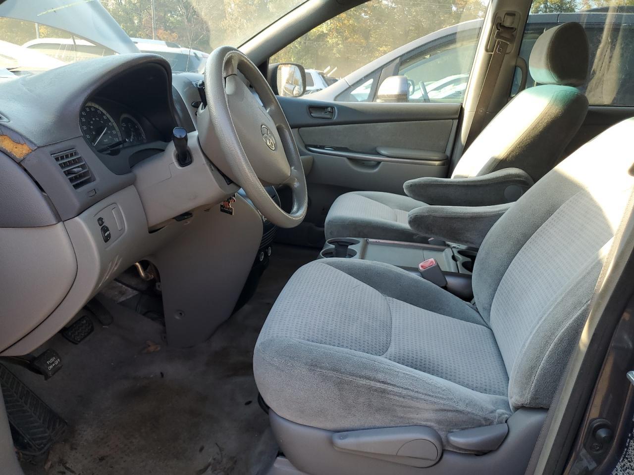2007 TOYOTA SIENNA