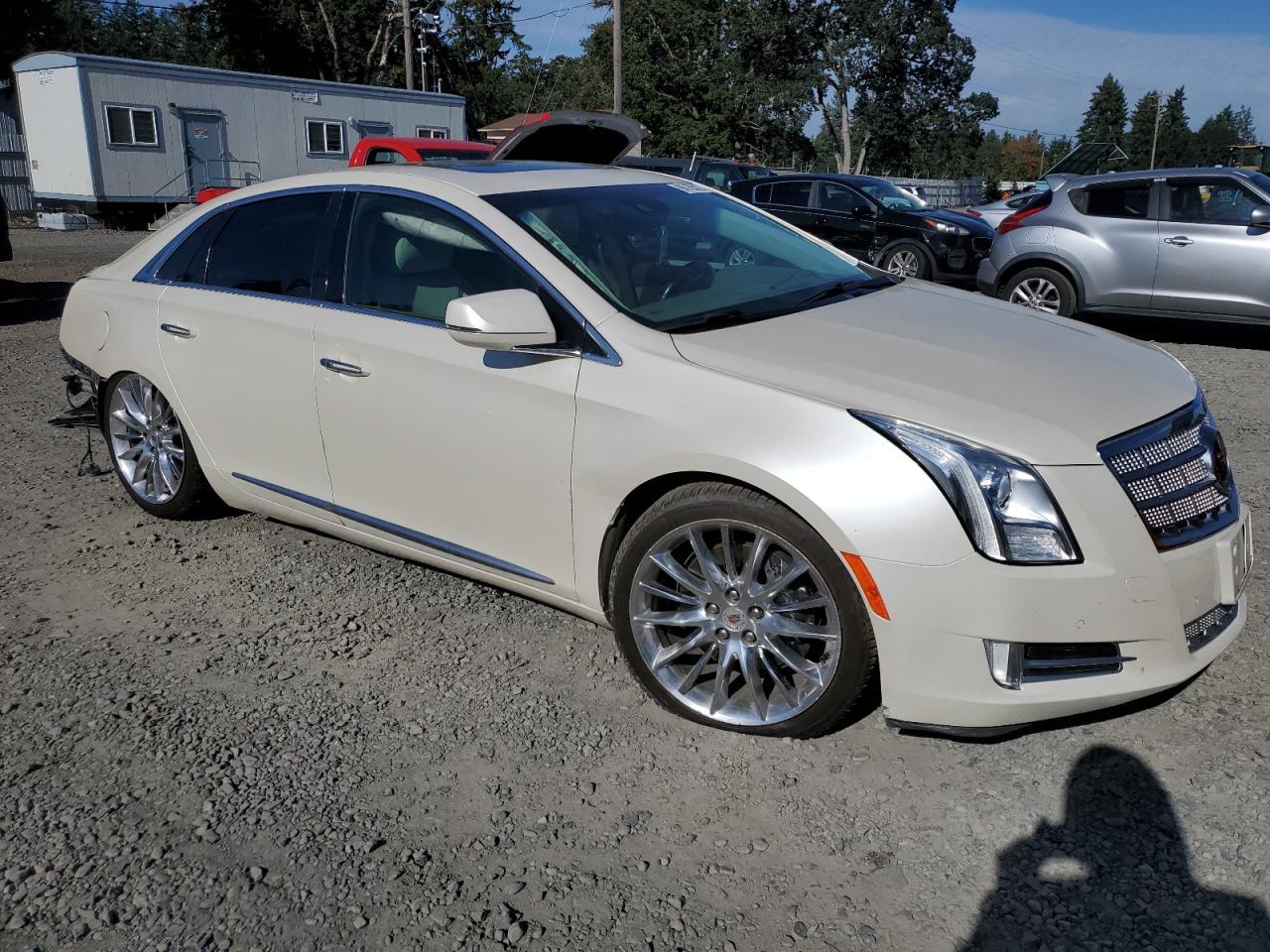 2013 CADILLAC XTS