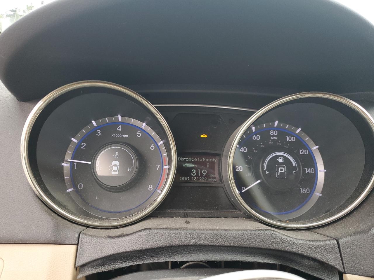 2011 HYUNDAI SONATA