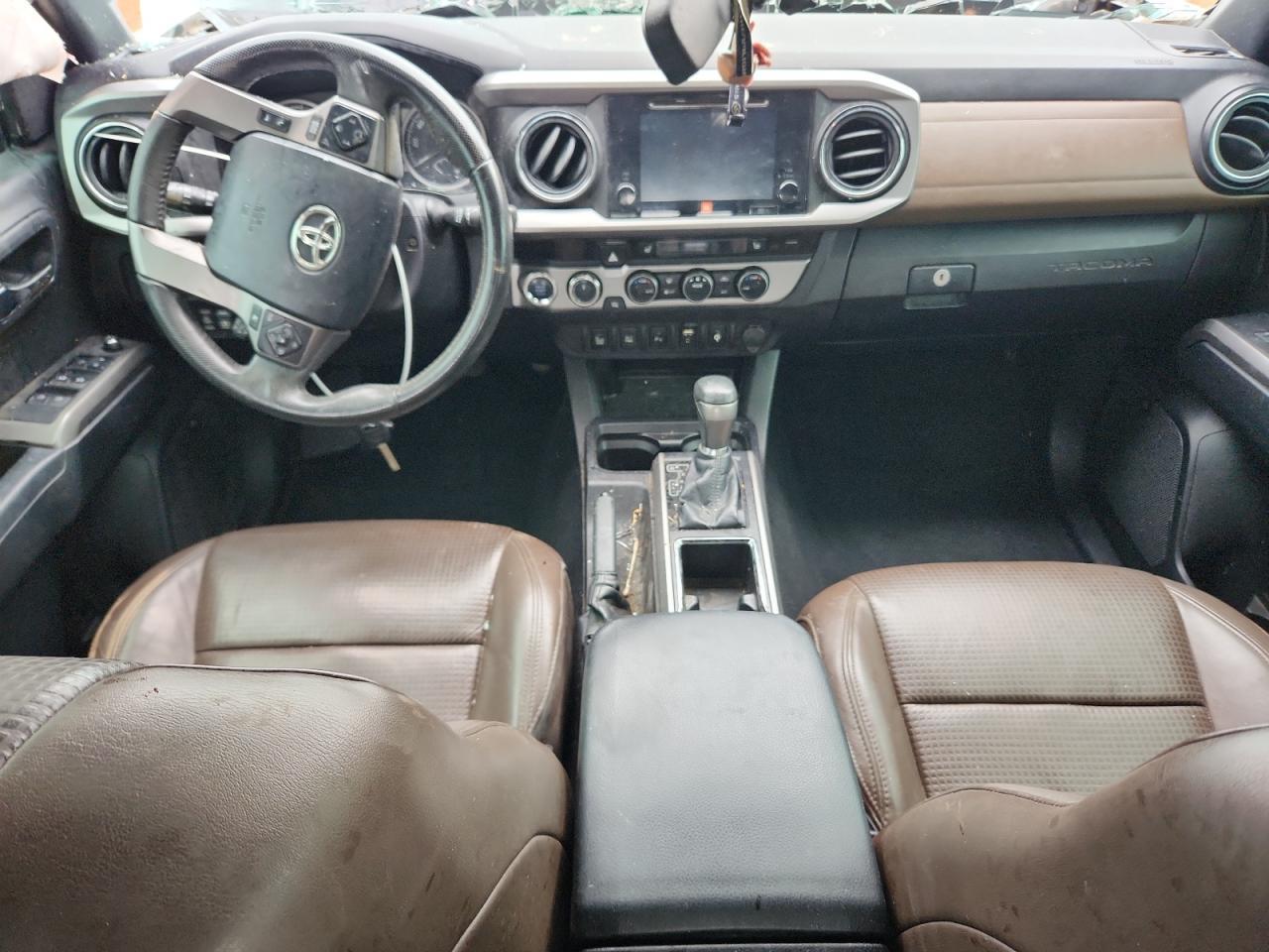 2017 TOYOTA TACOMA