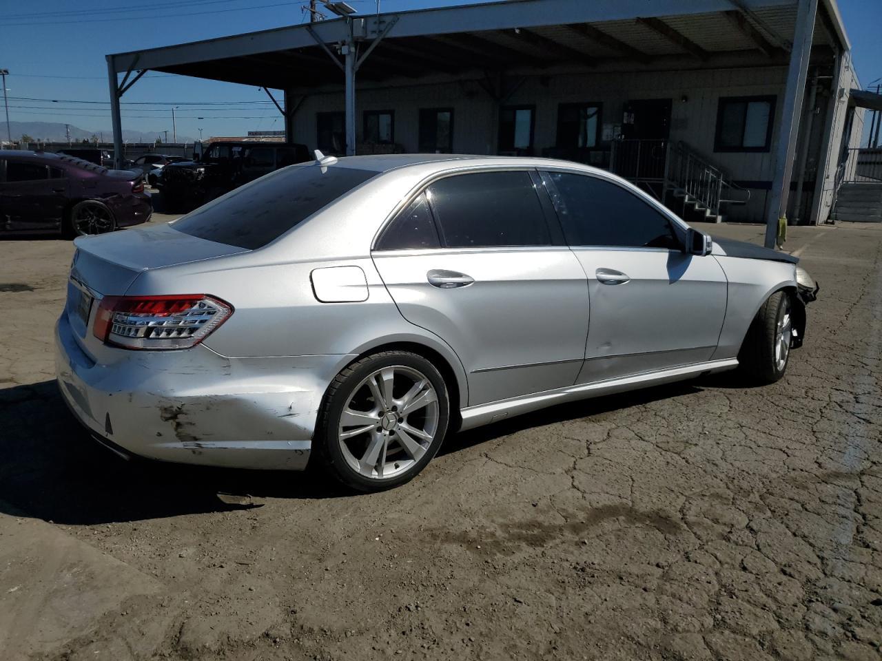 2013 MERCEDES-BENZ E-Class