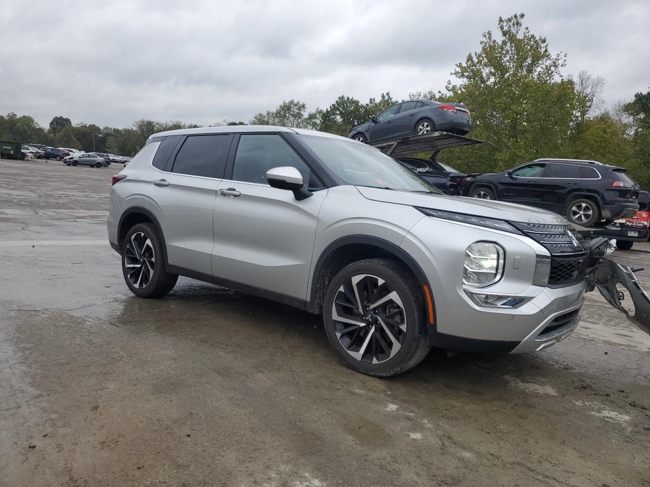 2024 MITSUBISHI outlander