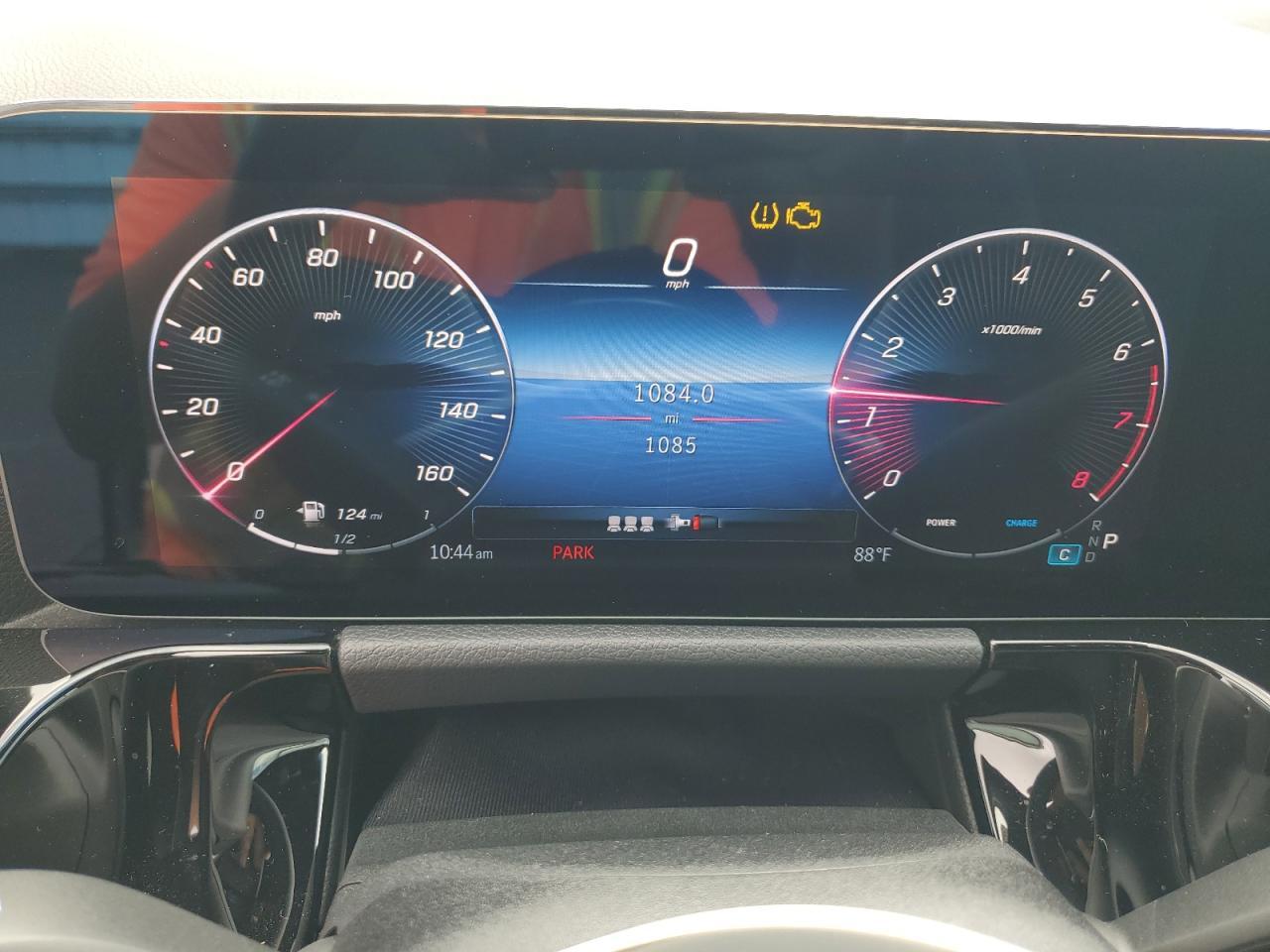 2025 MERCEDES-BENZ GLA-Class