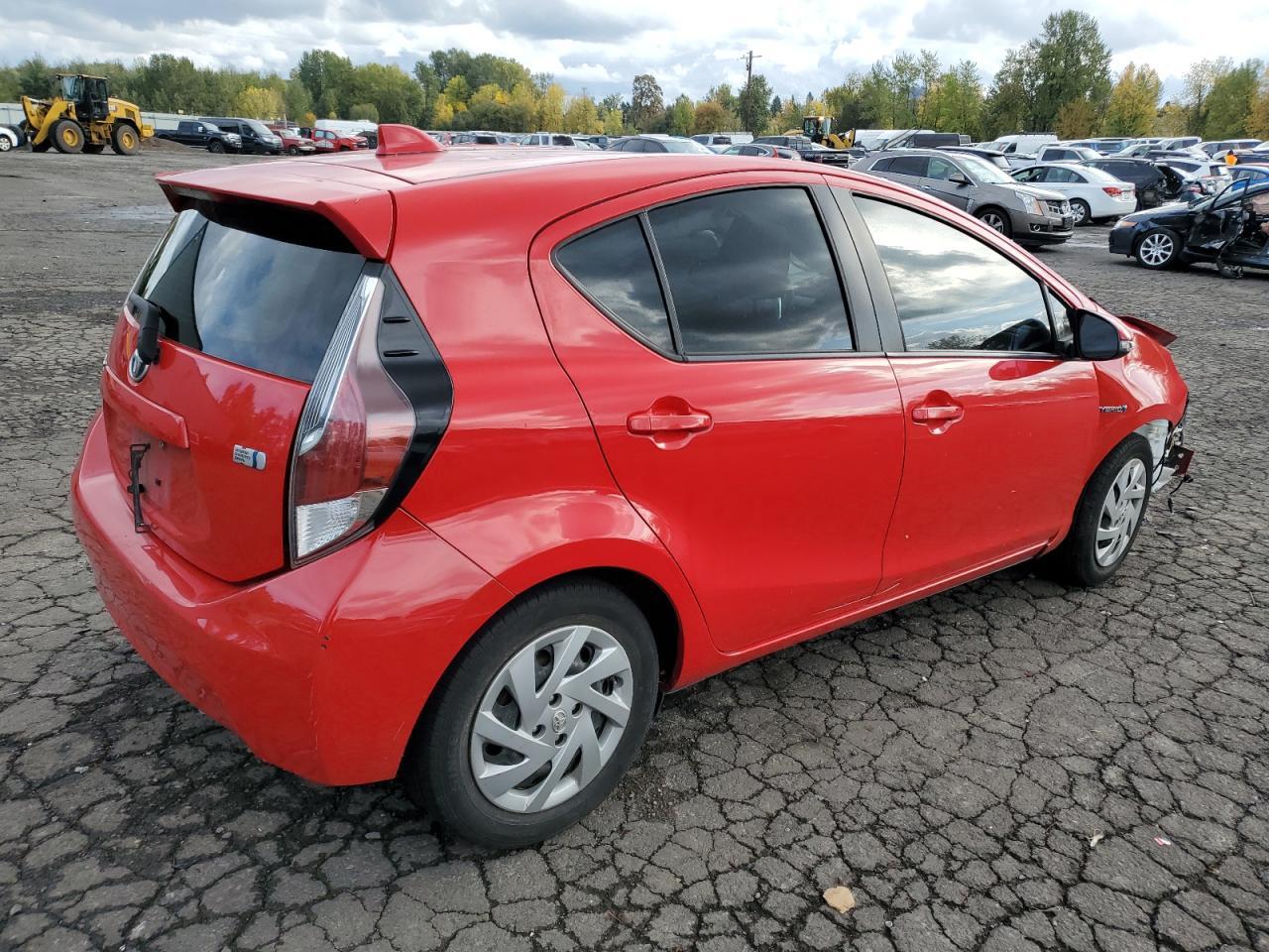2015 TOYOTA Prius c