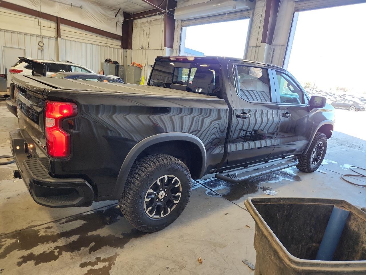2023 CHEVROLET Silverado