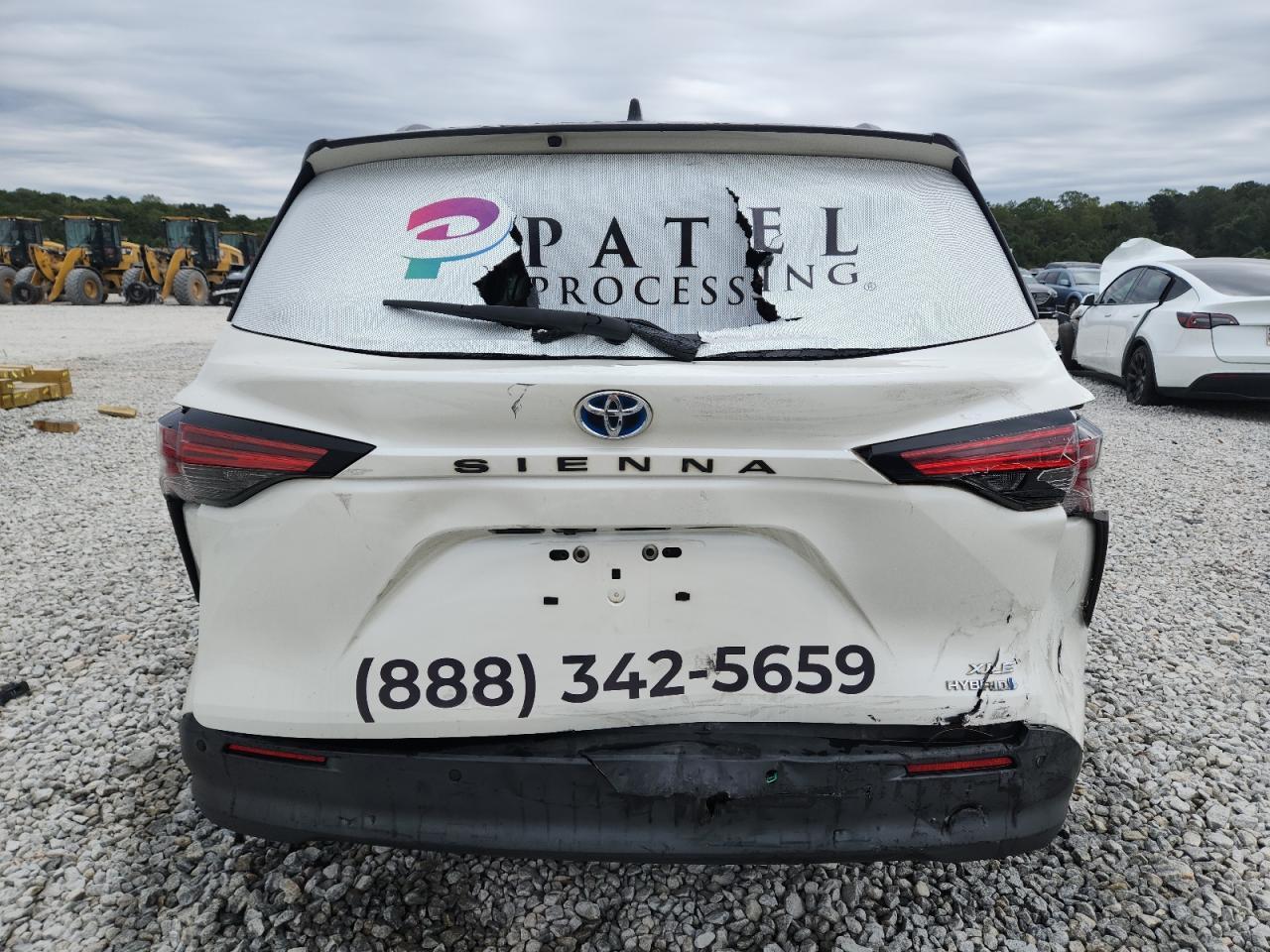 2021 TOYOTA SIENNA