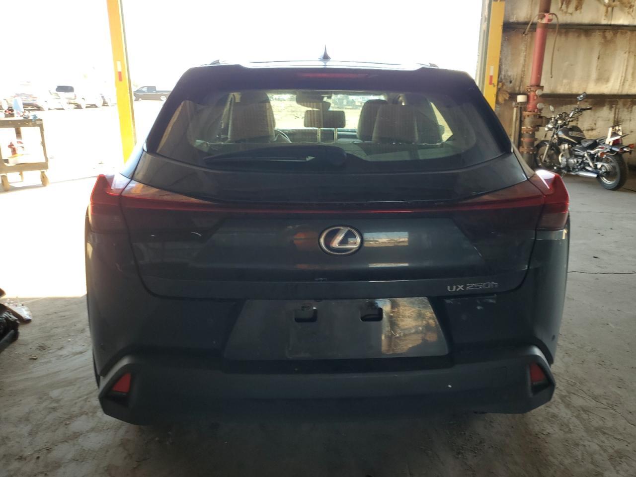 2021 LEXUS Ux