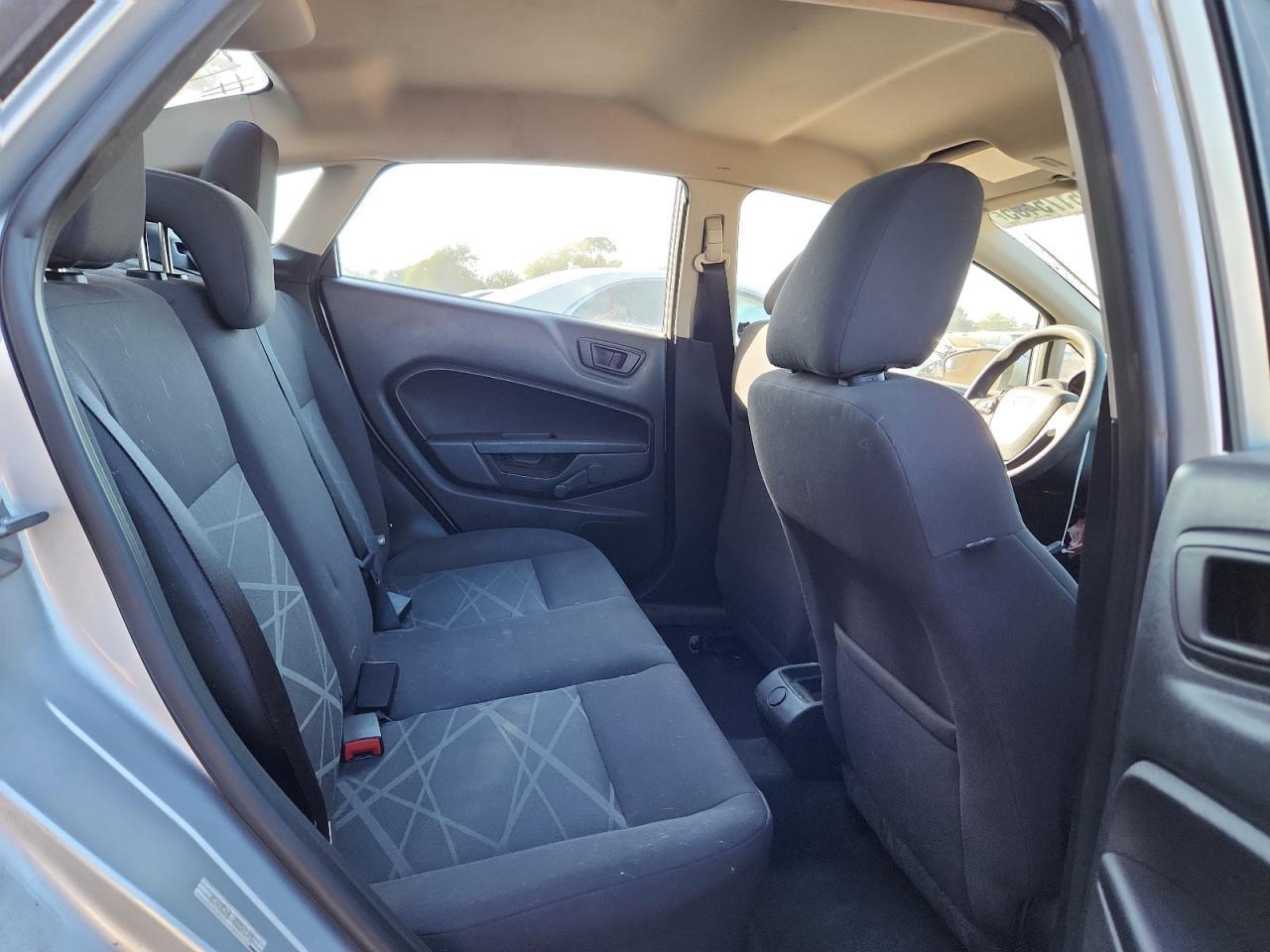 2014 FORD Fiesta