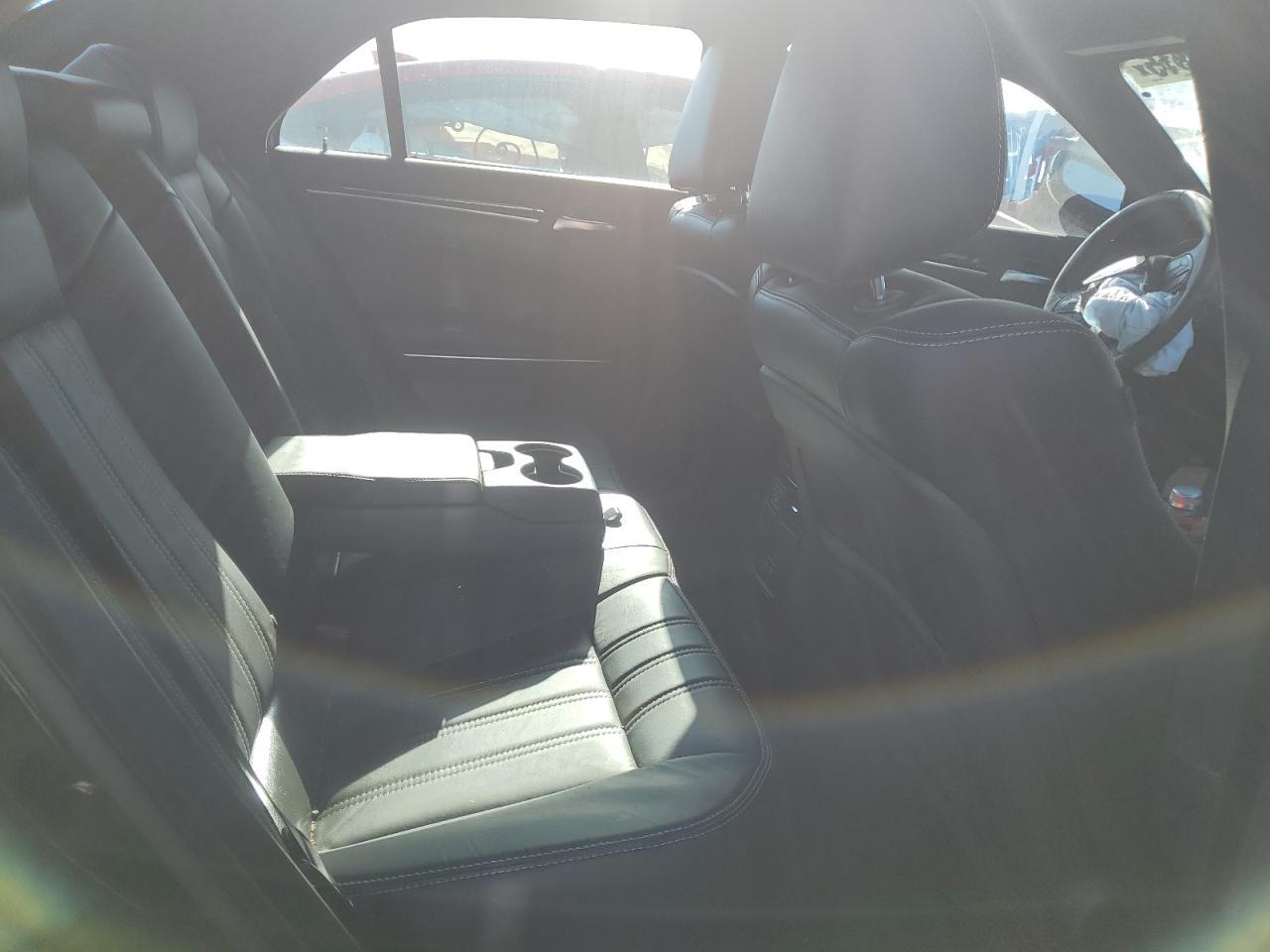 2018 CHRYSLER 300