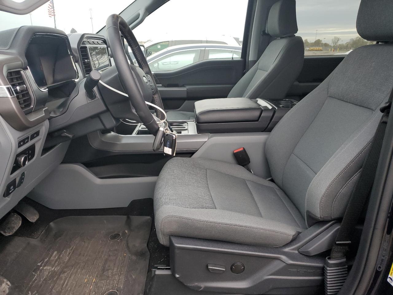 2024 FORD F-150 Lightning