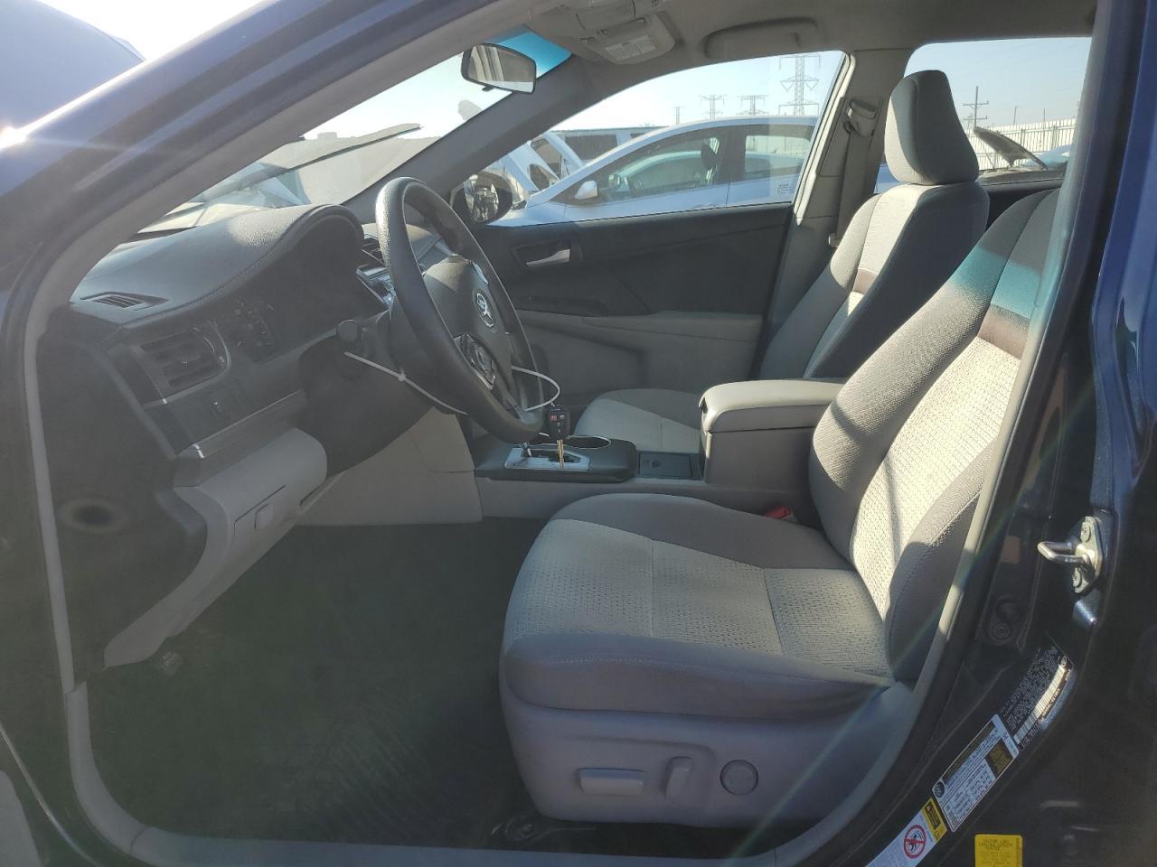 2014 TOYOTA CAMRY