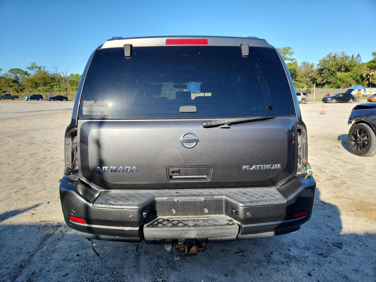 2012 NISSAN Armada