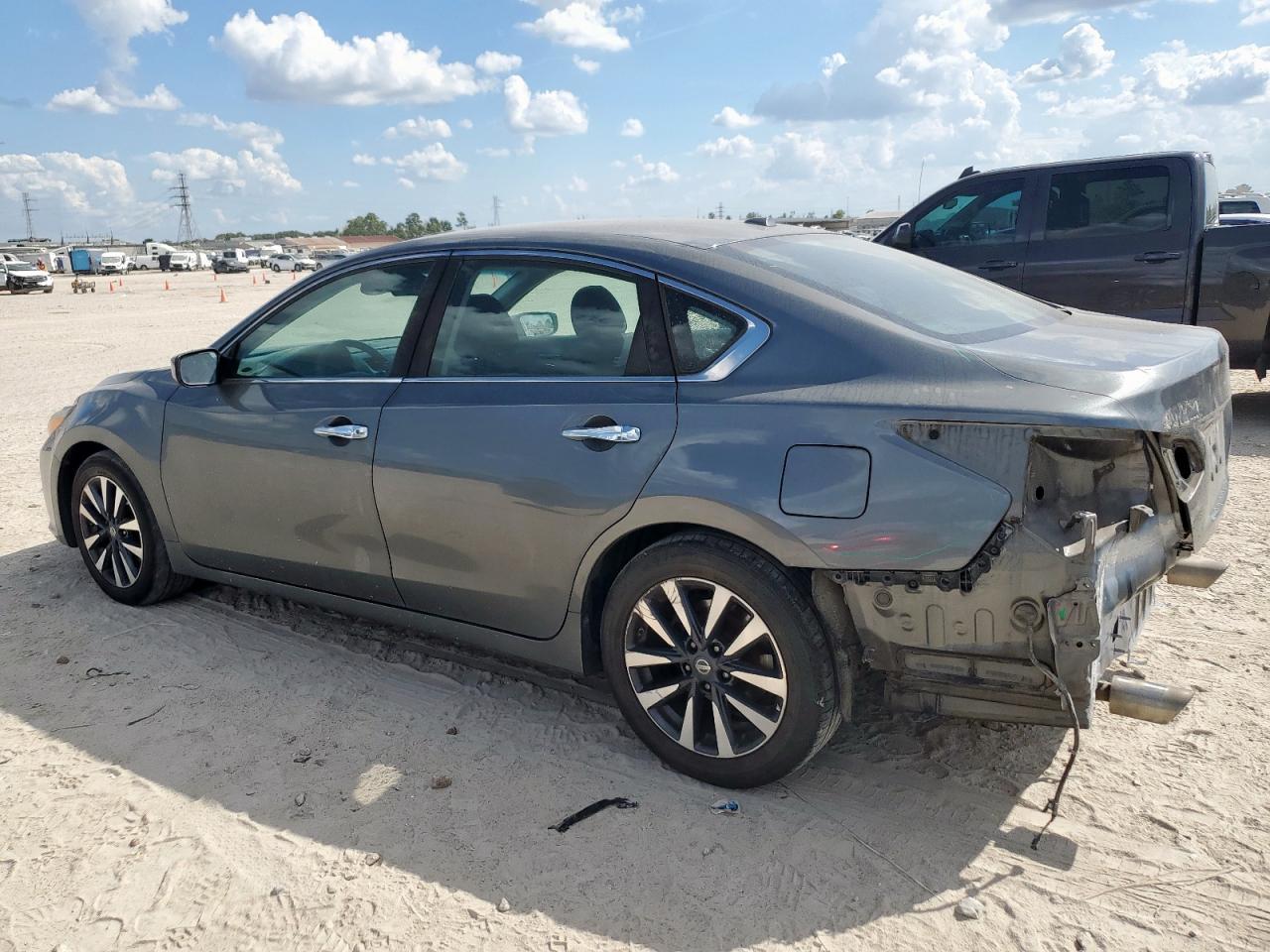 2017 NISSAN ALTIMA