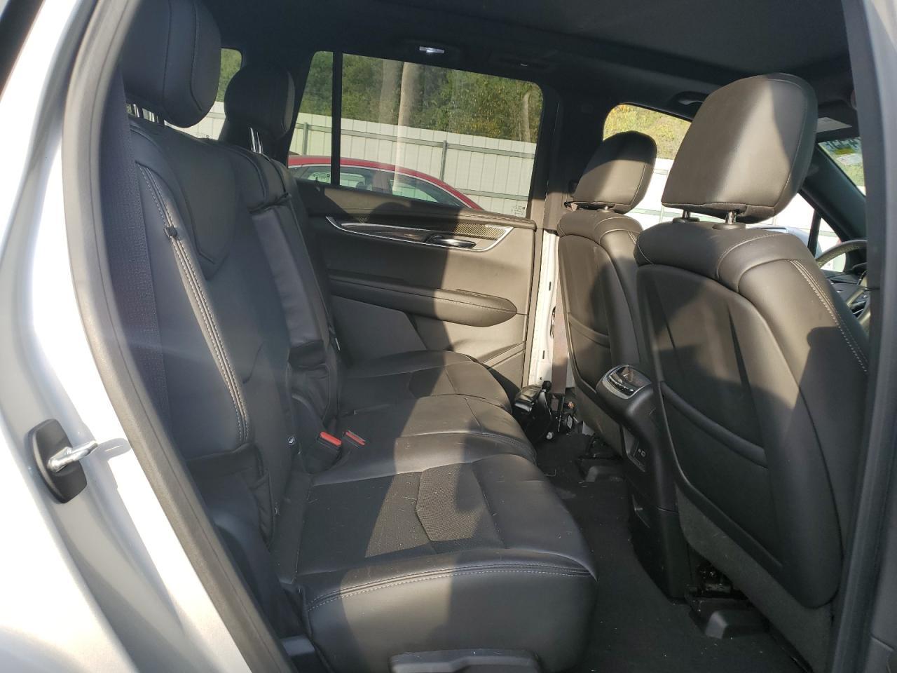 2020 CADILLAC XT6