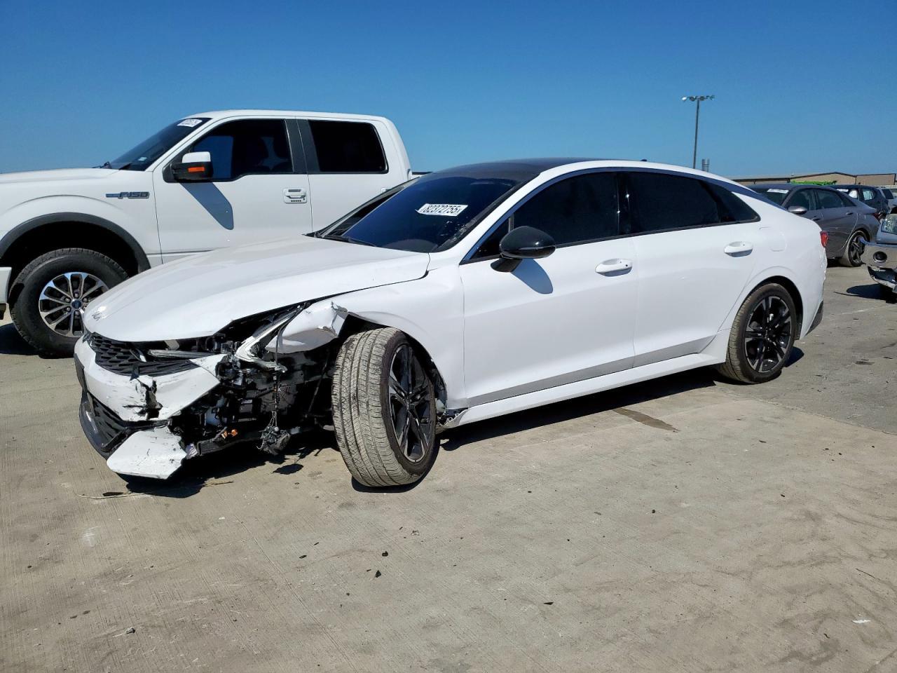 2023 KIA K5