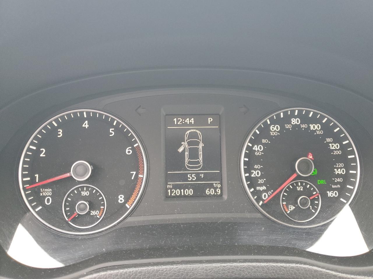 2014 VOLKSWAGEN Passat