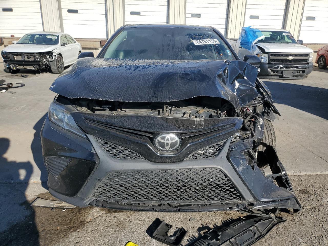 2019 TOYOTA CAMRY