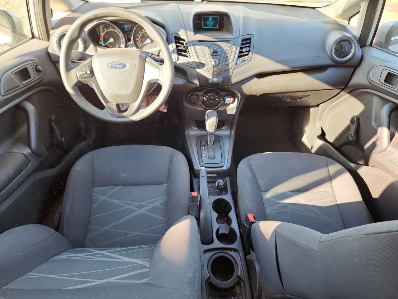 2014 FORD Fiesta