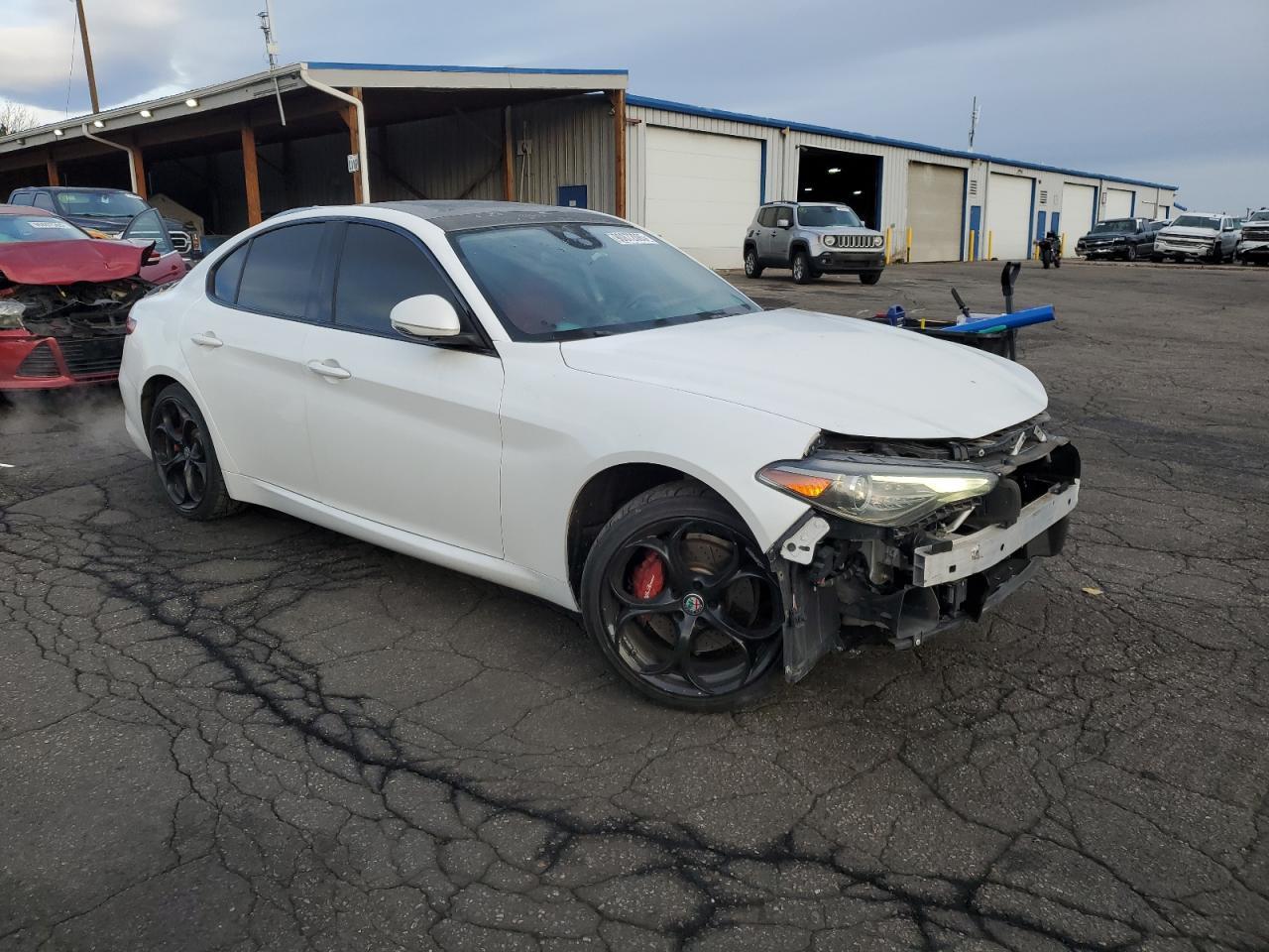2017 ALFA ROMEO Giulia