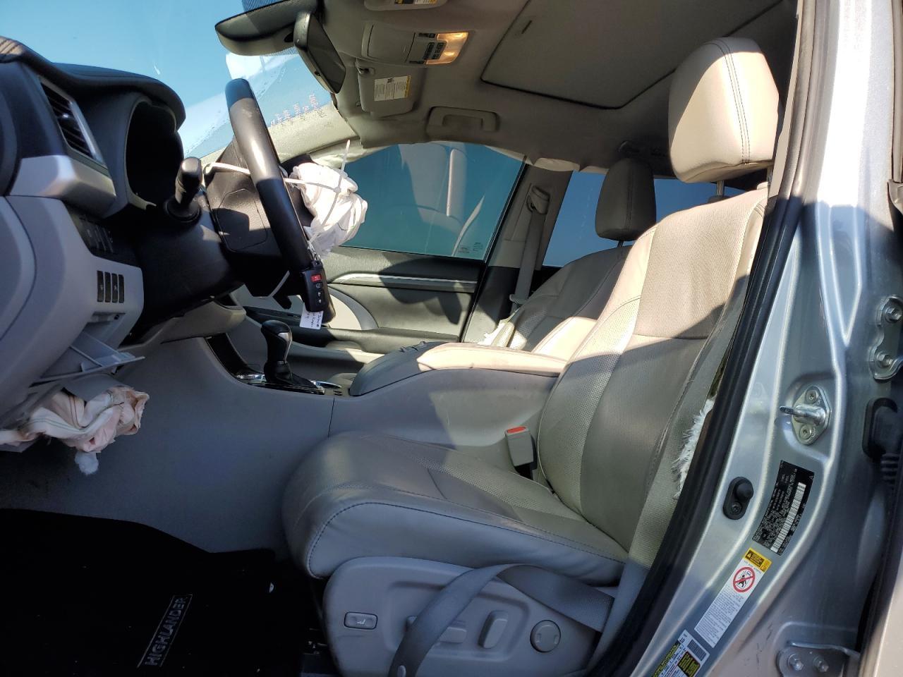 2019 TOYOTA HIGHLANDER