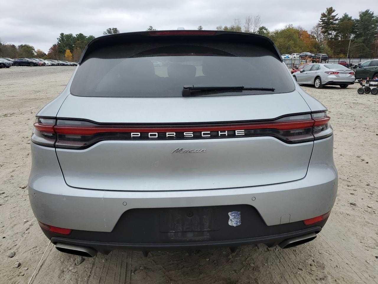 2020 PORSCHE Macan