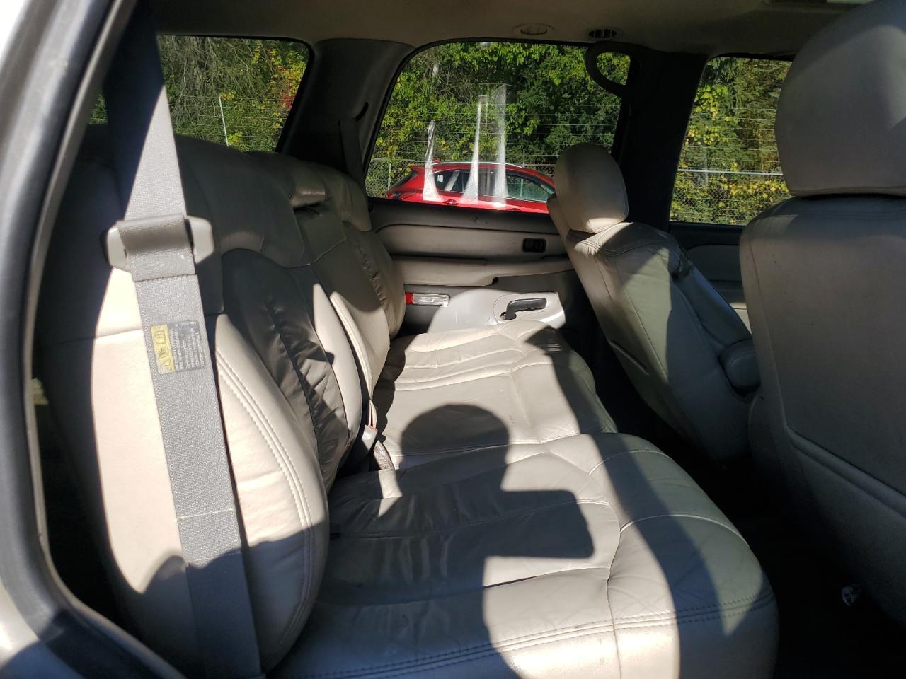 2002 CHEVROLET Tahoe