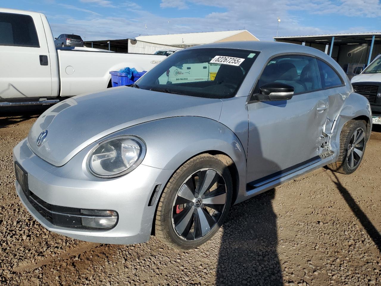 2012 VOLKSWAGEN Beetle