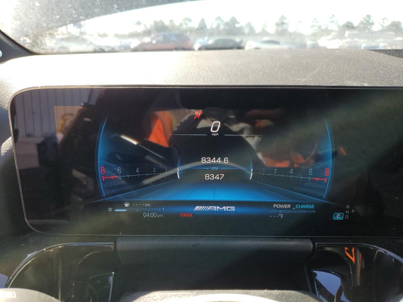 2025 MERCEDES-BENZ GLA-Class