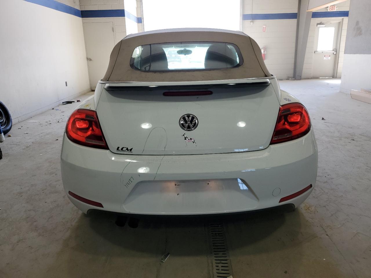 2013 VOLKSWAGEN Beetle