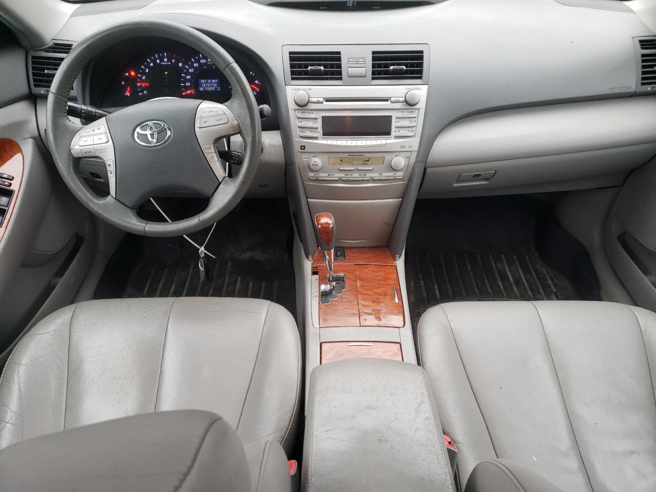 2011 TOYOTA CAMRY