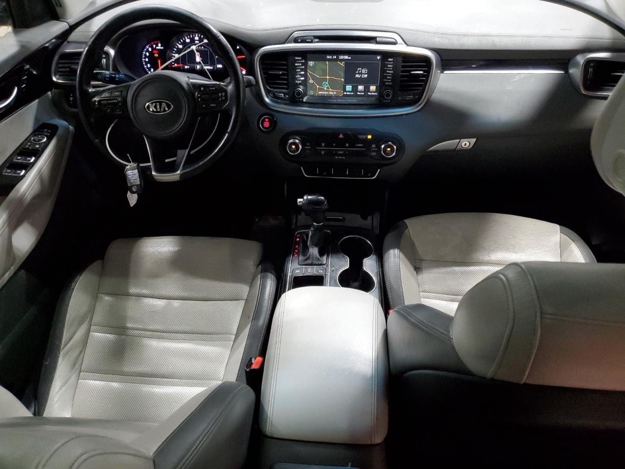 2016 KIA SORENTO